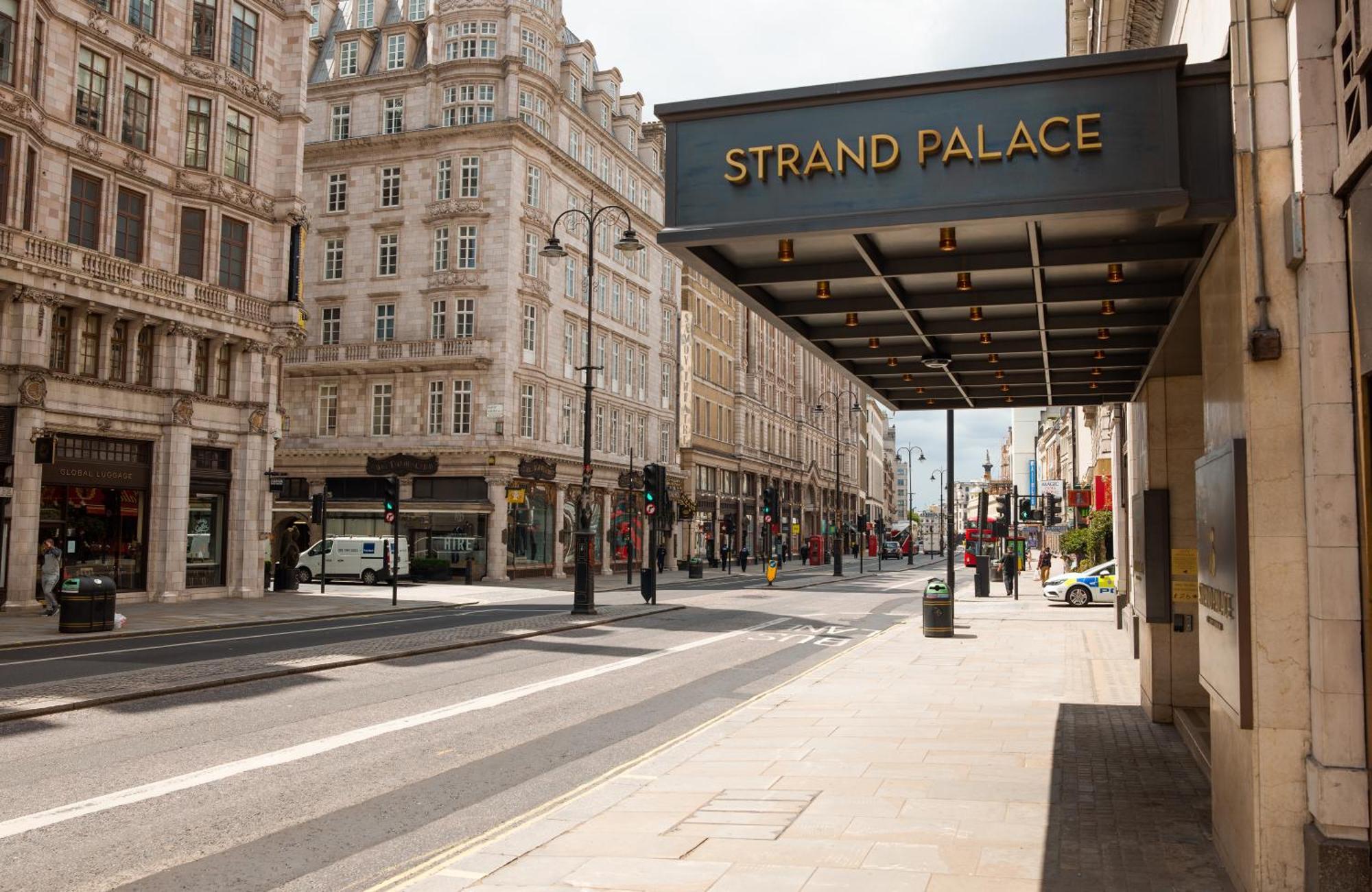 Strand Palace Лондон Екстер'єр фото Strand Palace