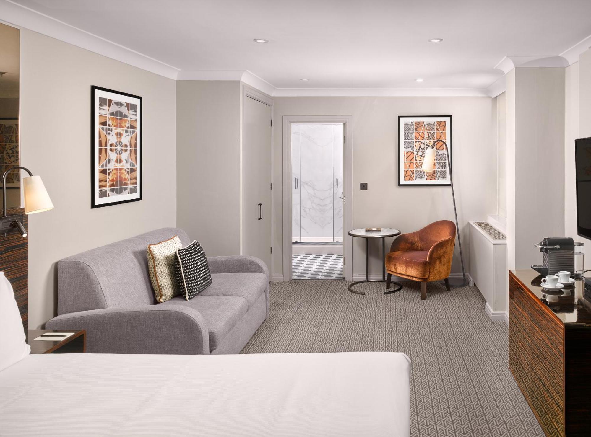 Strand Palace Лондон Екстер'єр фото A room at the hotel