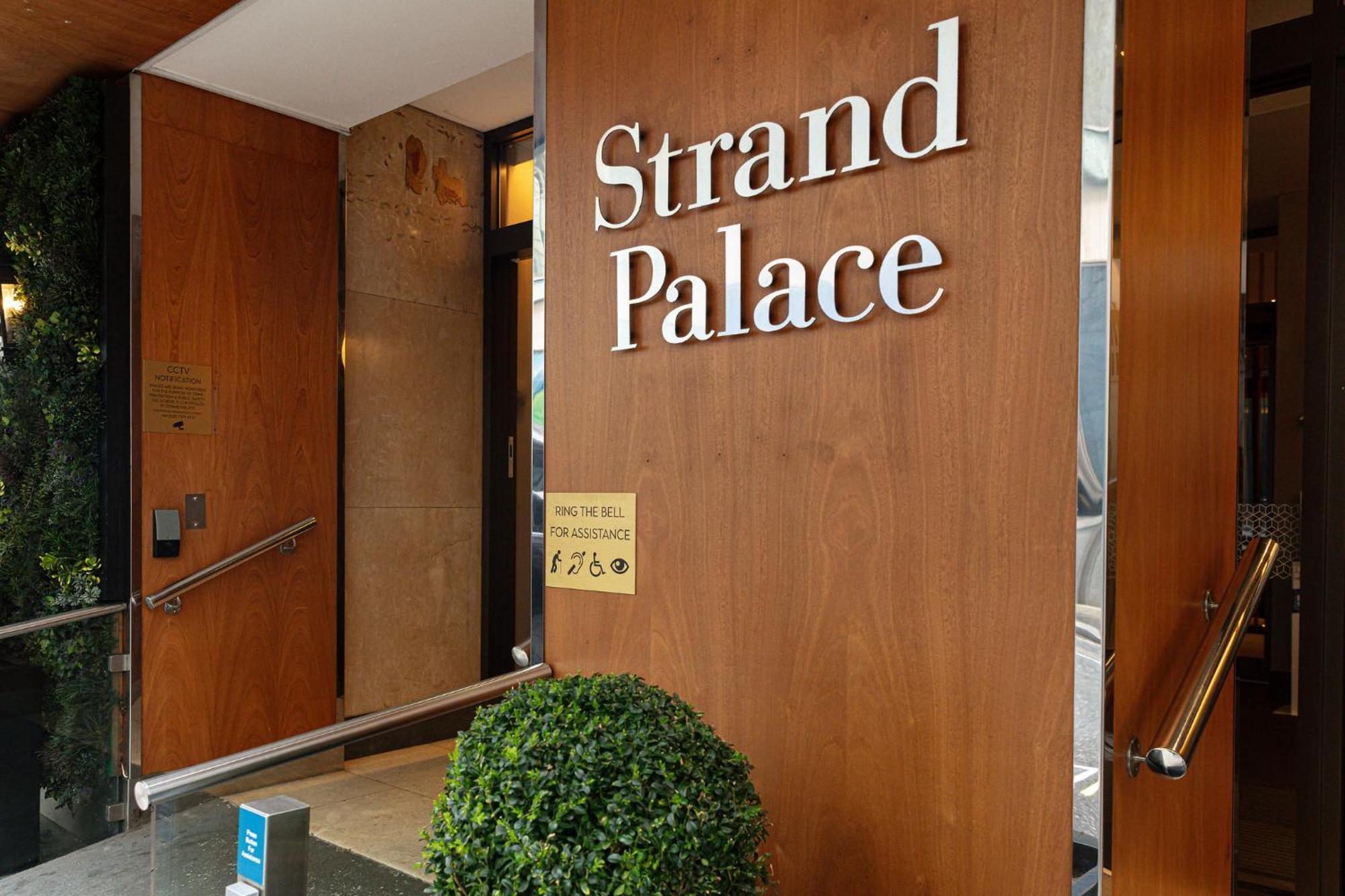 Strand Palace Лондон Екстер'єр фото Strand Palace