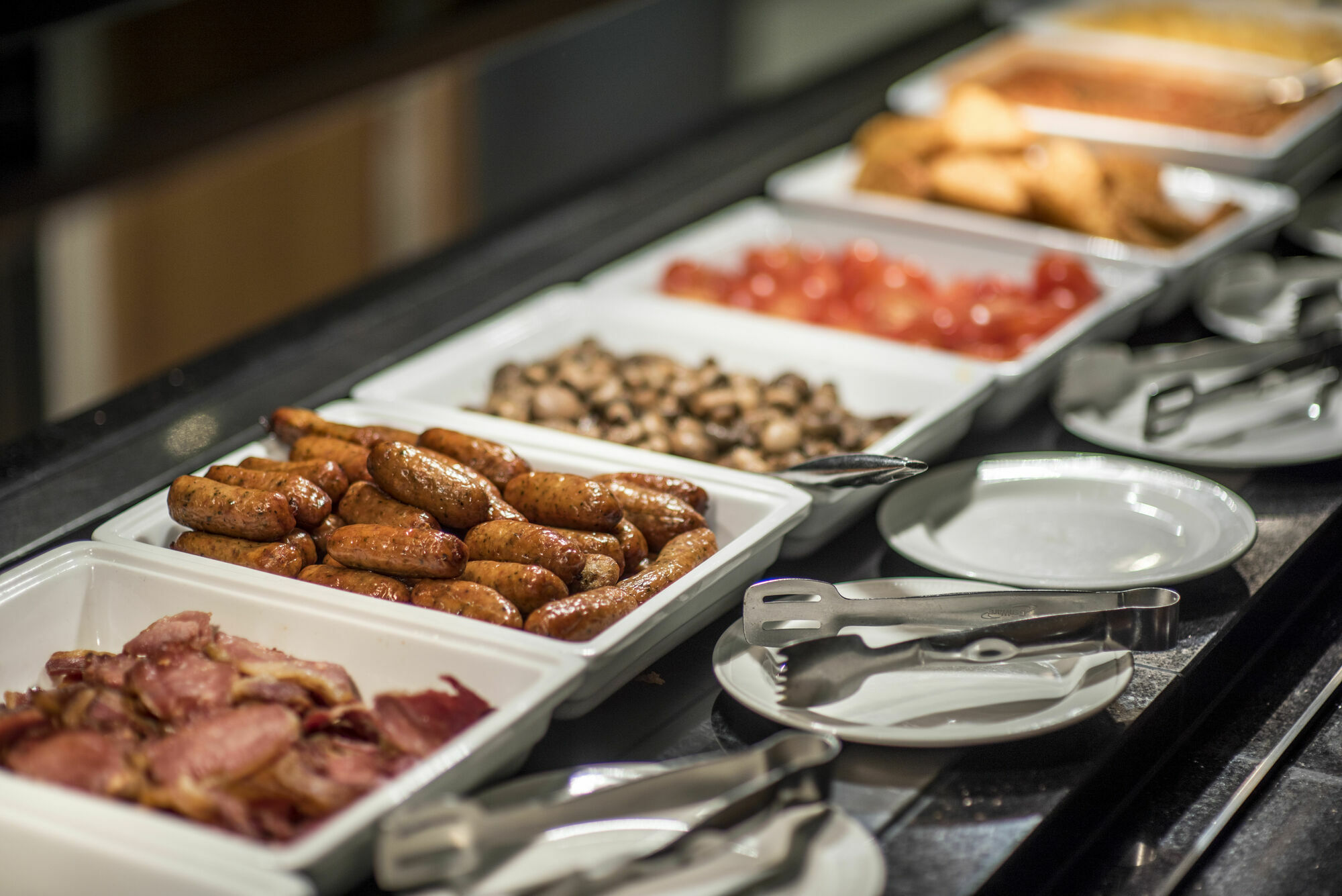 Strand Palace Лондон Екстер'єр фото Breakfast buffet at a hotel