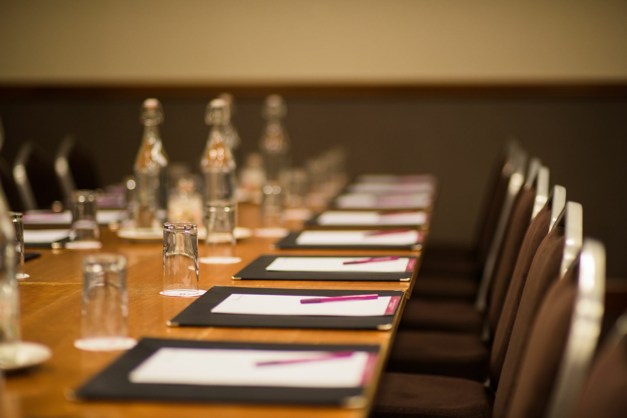 Strand Palace Лондон Екстер'єр фото Meeting